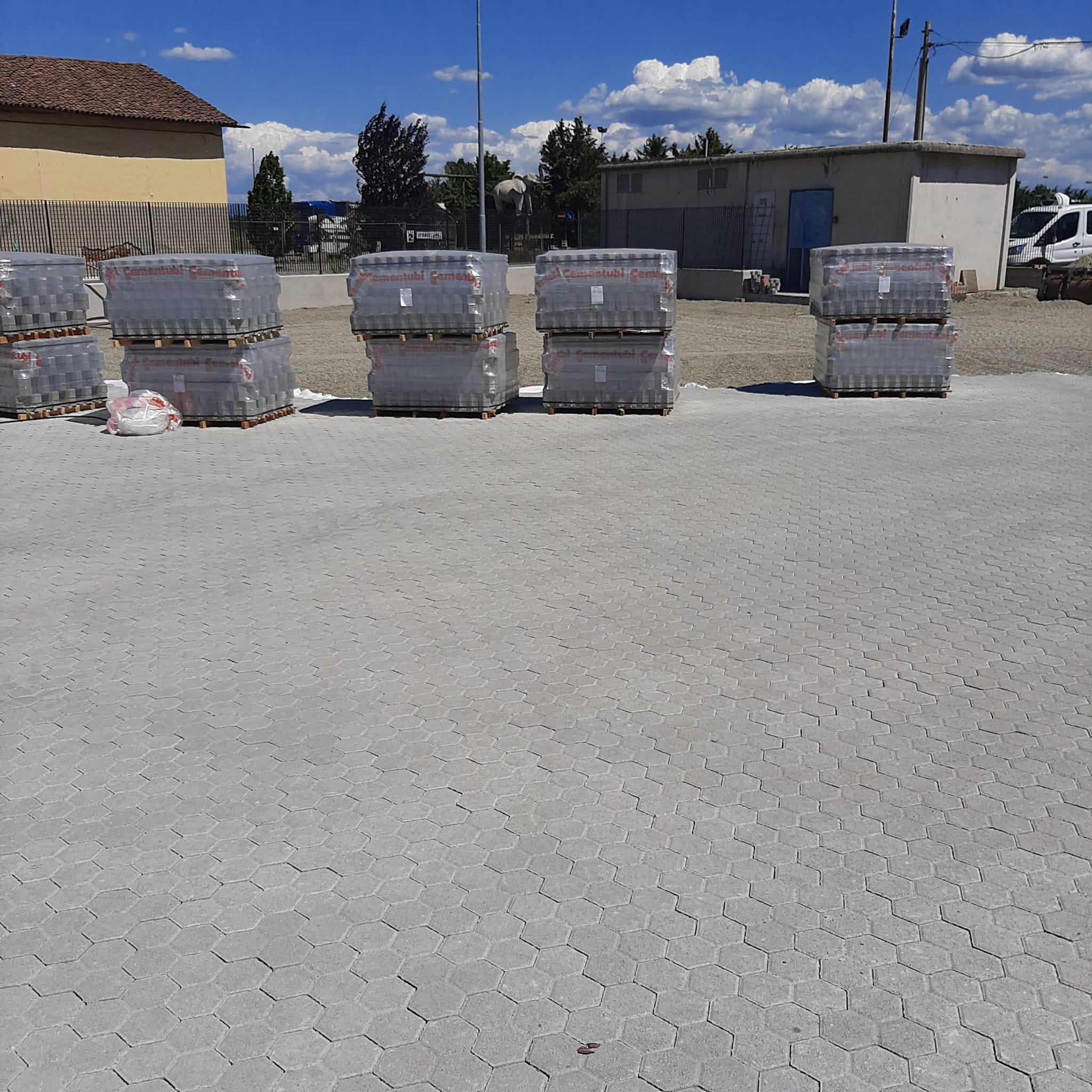 WhatsApp Image 2023-01-27 at 16.33.58 (1)